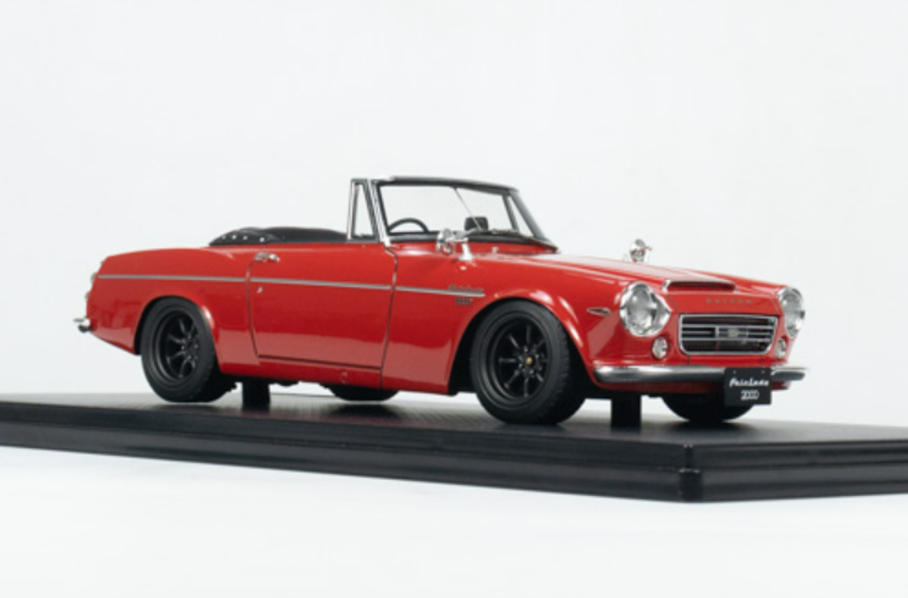 1/18 Ignition Model DATSUN Fairlady 2000 (SR311) Red Gray (Limit 80 Pieces)