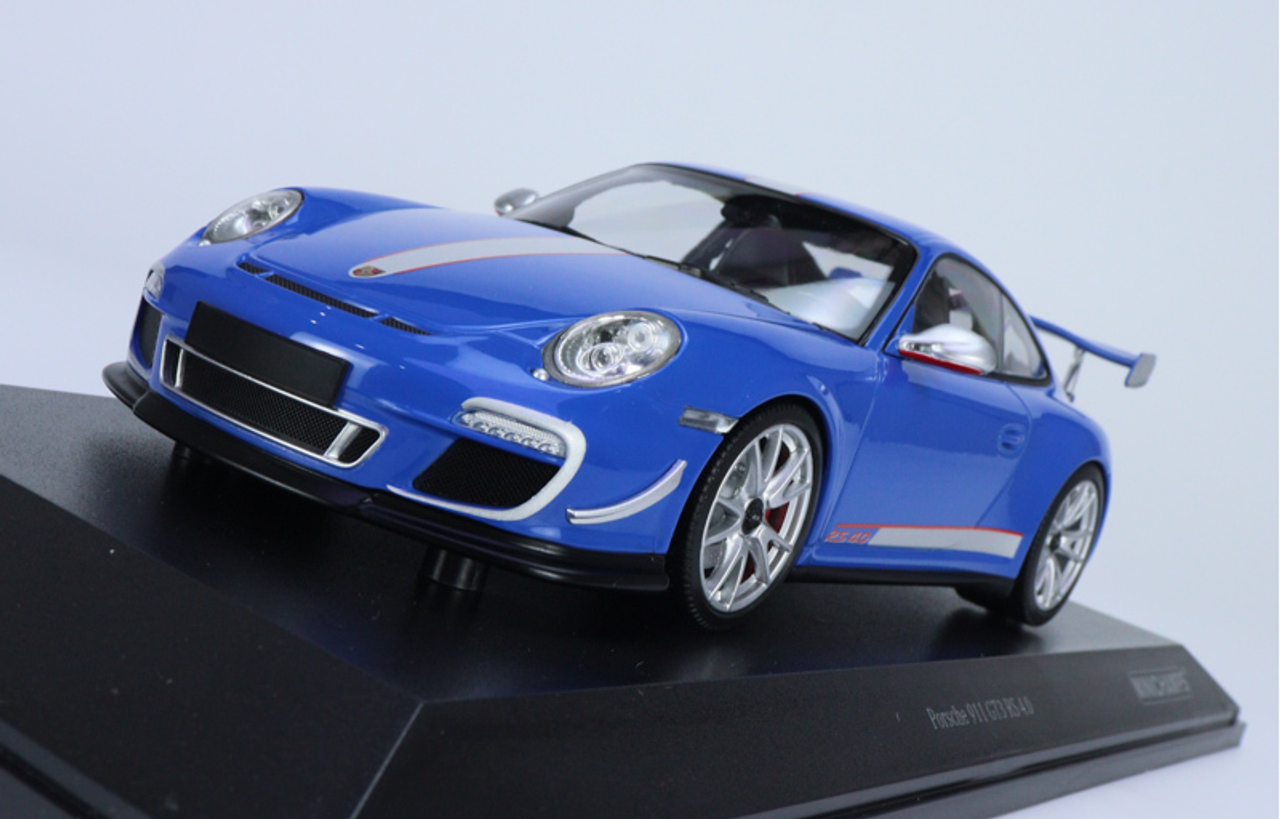 1/18 Minichamps 2011 Porsche 911 (997) GT3 RS 4.0 (Blue) Car Model