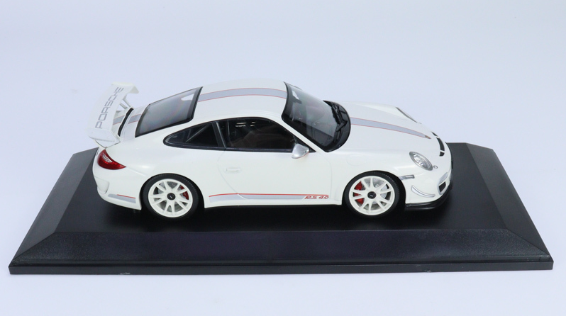 Minichamps Porsche 911 RS (993) jaune 1994 à l'échelle 1:18 - Modèle réduit en m