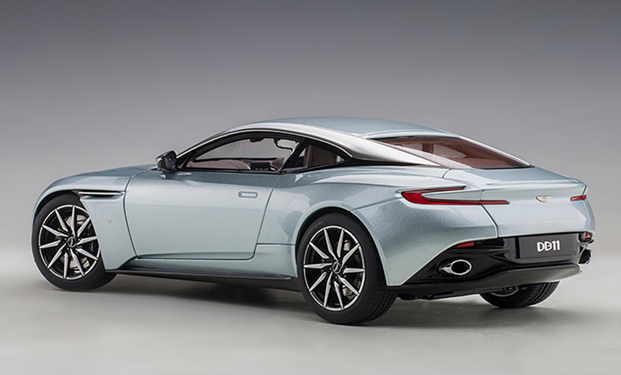1/18 AUTOart Aston Martin DB11 RHD (Skyfall Silver Blue