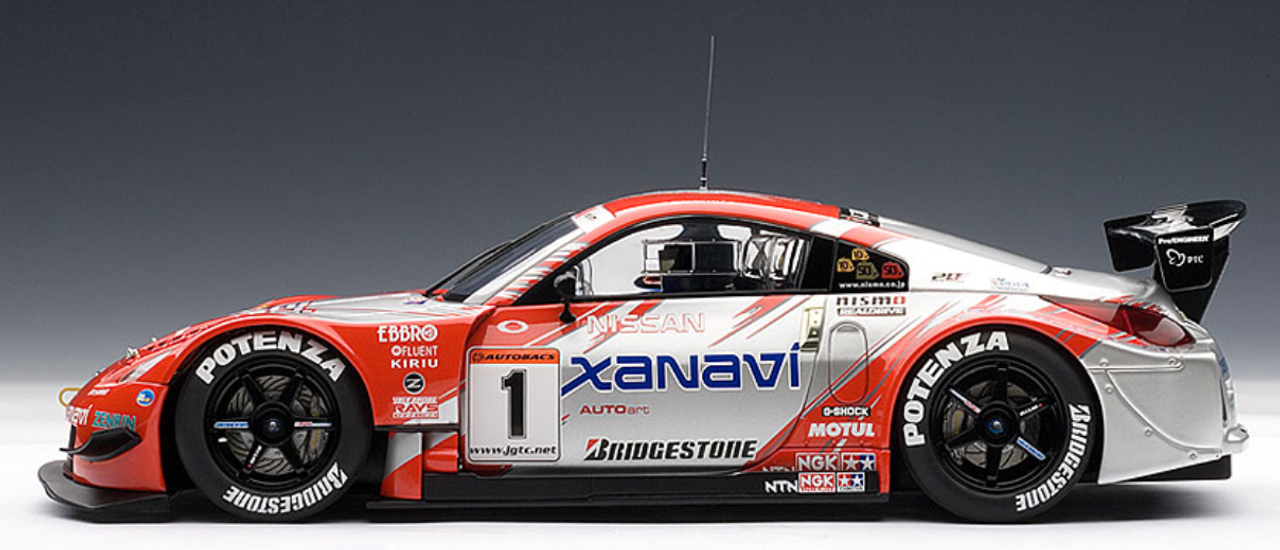 1/18 AUTOart Nissan Fairlady Z "XANANI NISMO Z" 2004 JGTC TEAM & DRIVERS CHAMPION SPECIAL EDITION #1 (SATOSHI MOTOYAMA) WITH DRIVER FIGURINE Limited 1000 Diecast Car Model 80485