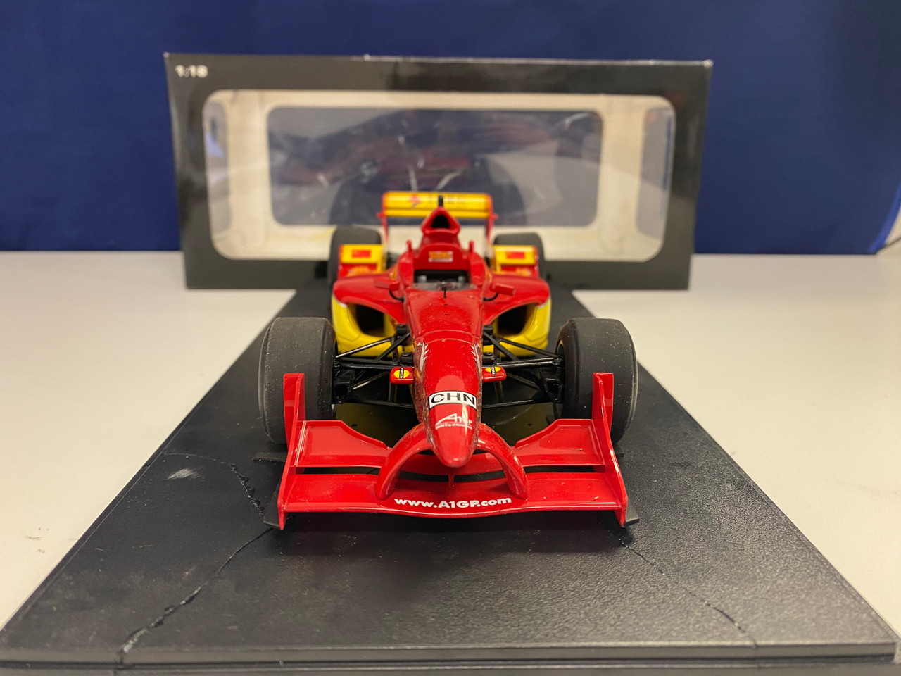 DAMAGED & REPARIED AS-IS 1/18 AUTOart A1 GP 2007 Team China