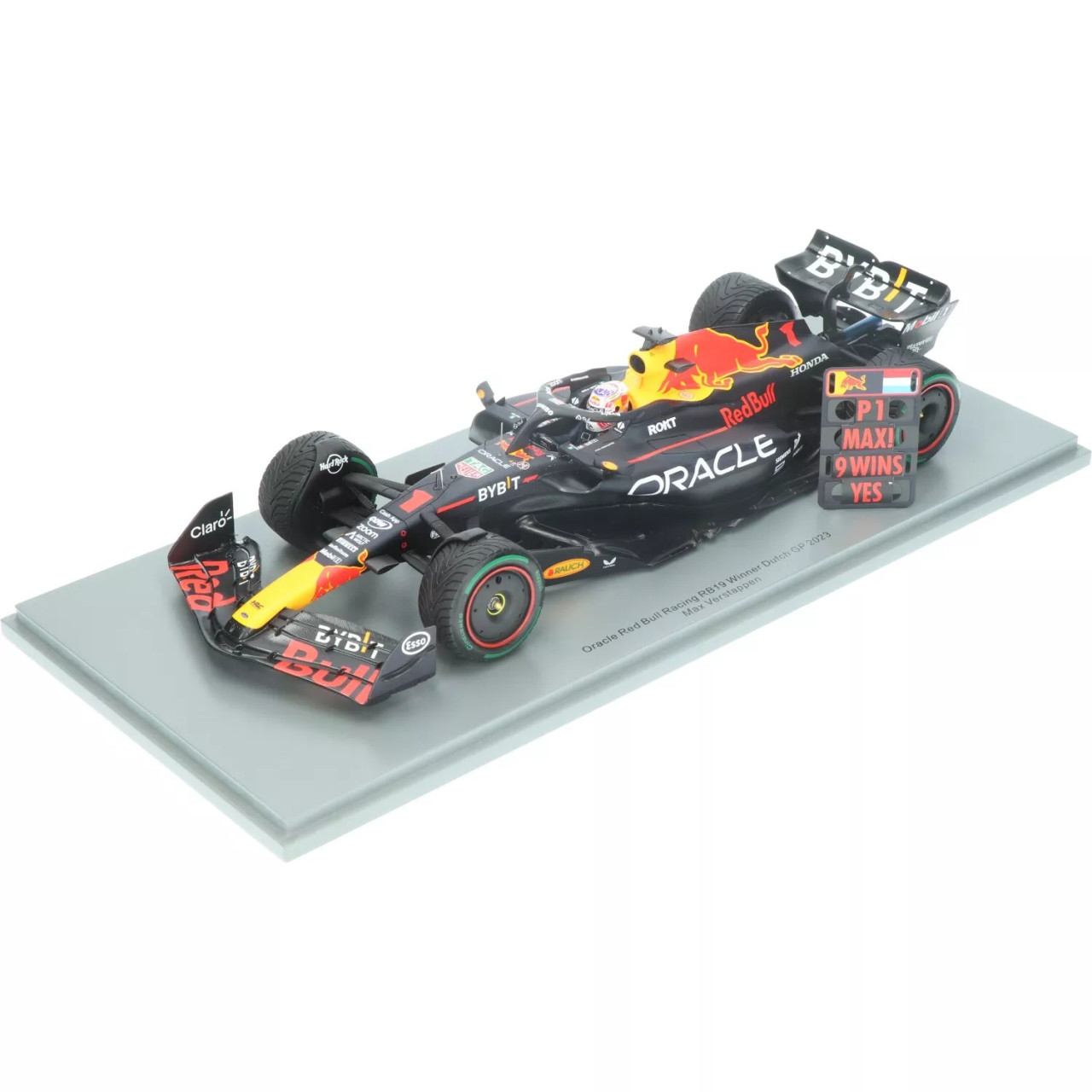 1/18 Spark 2023 Formula 1 Oracle Red Bull Racing RB19 No.1 Oracle