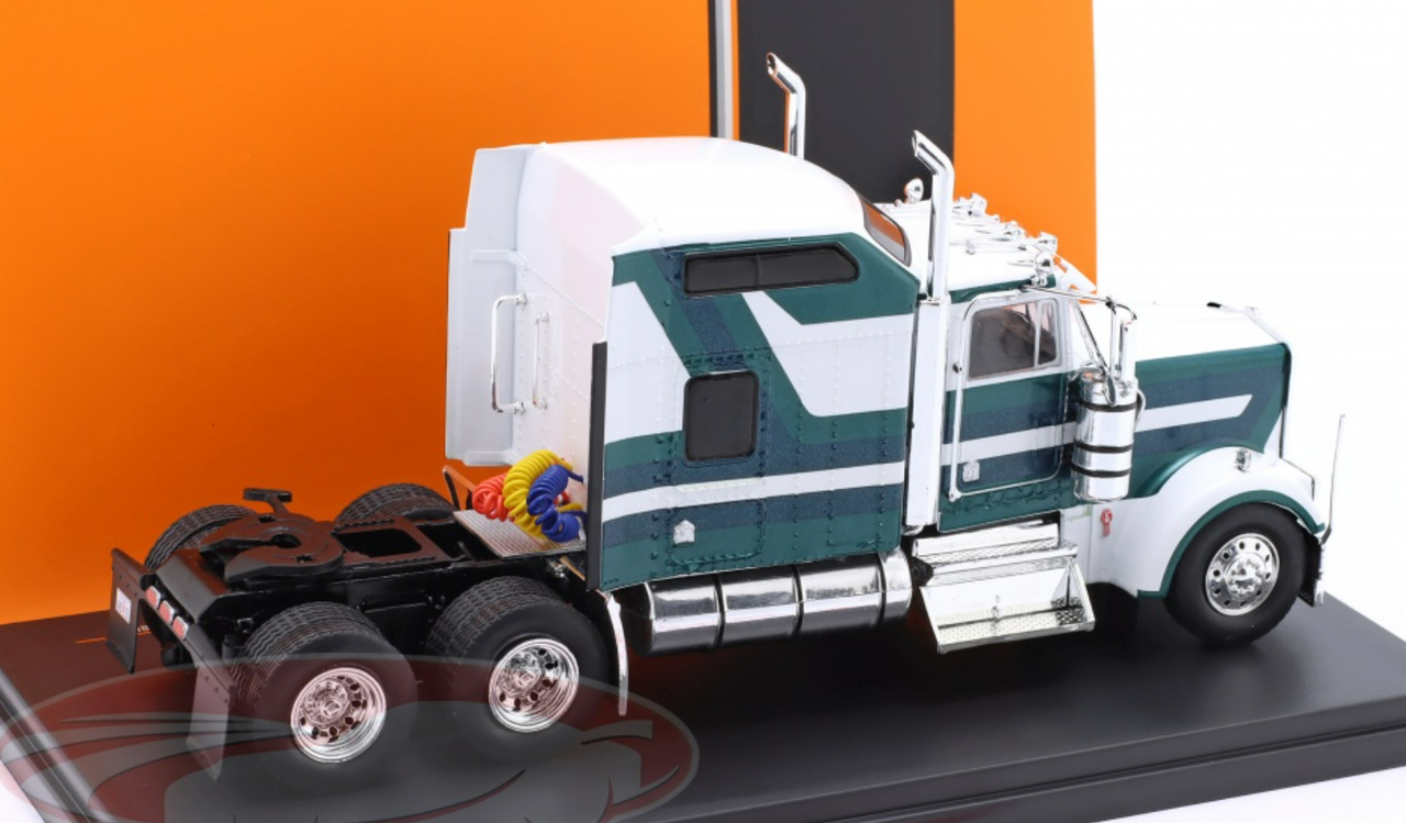 1/43 Ixo 1990 Kenworth W900 Big Sleeper Tractor (White & Green) Car Model