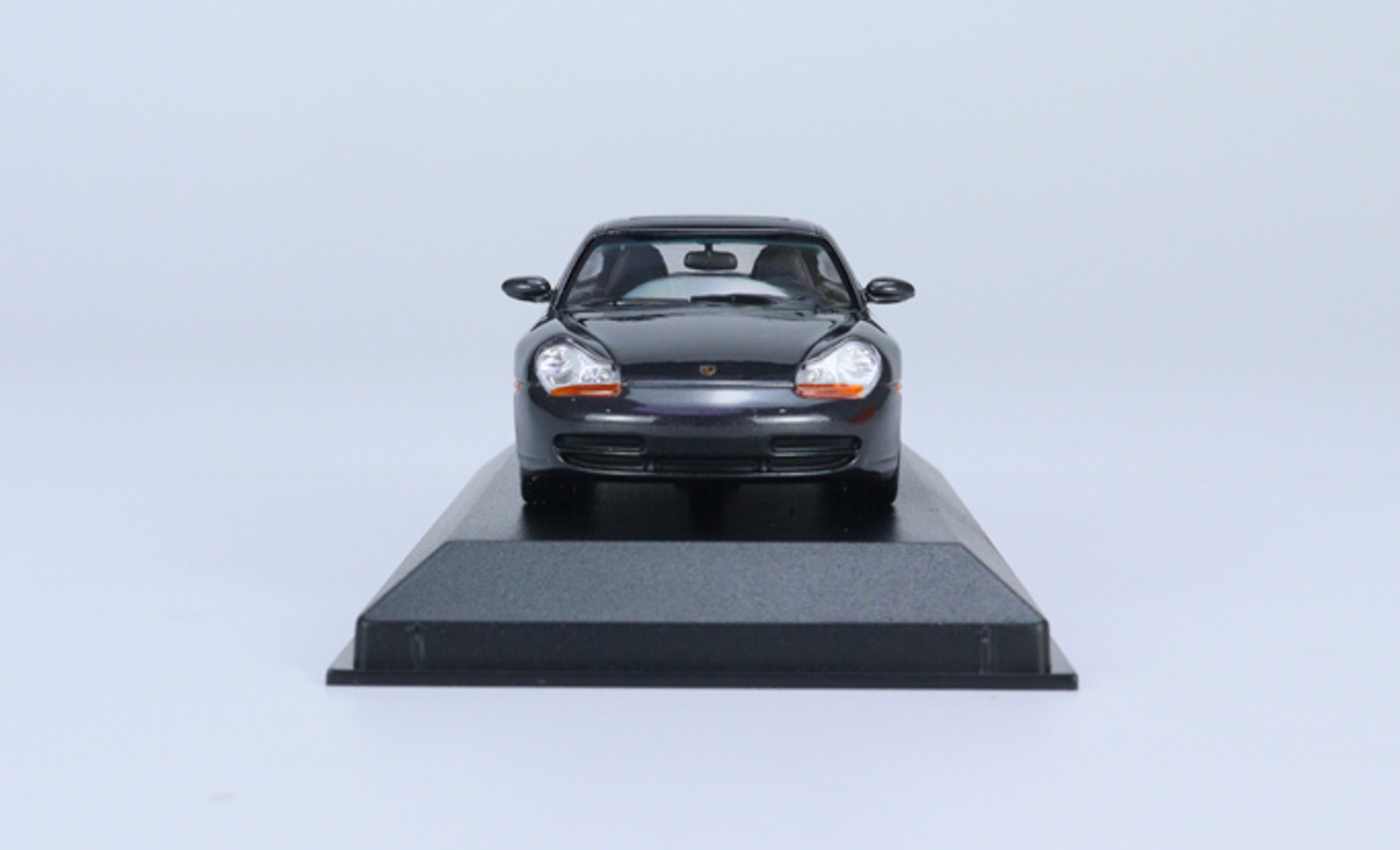 1/43 Minichamps 1998 Porsche 911 (996) (Dark Violet Purple Metallic) Car Model