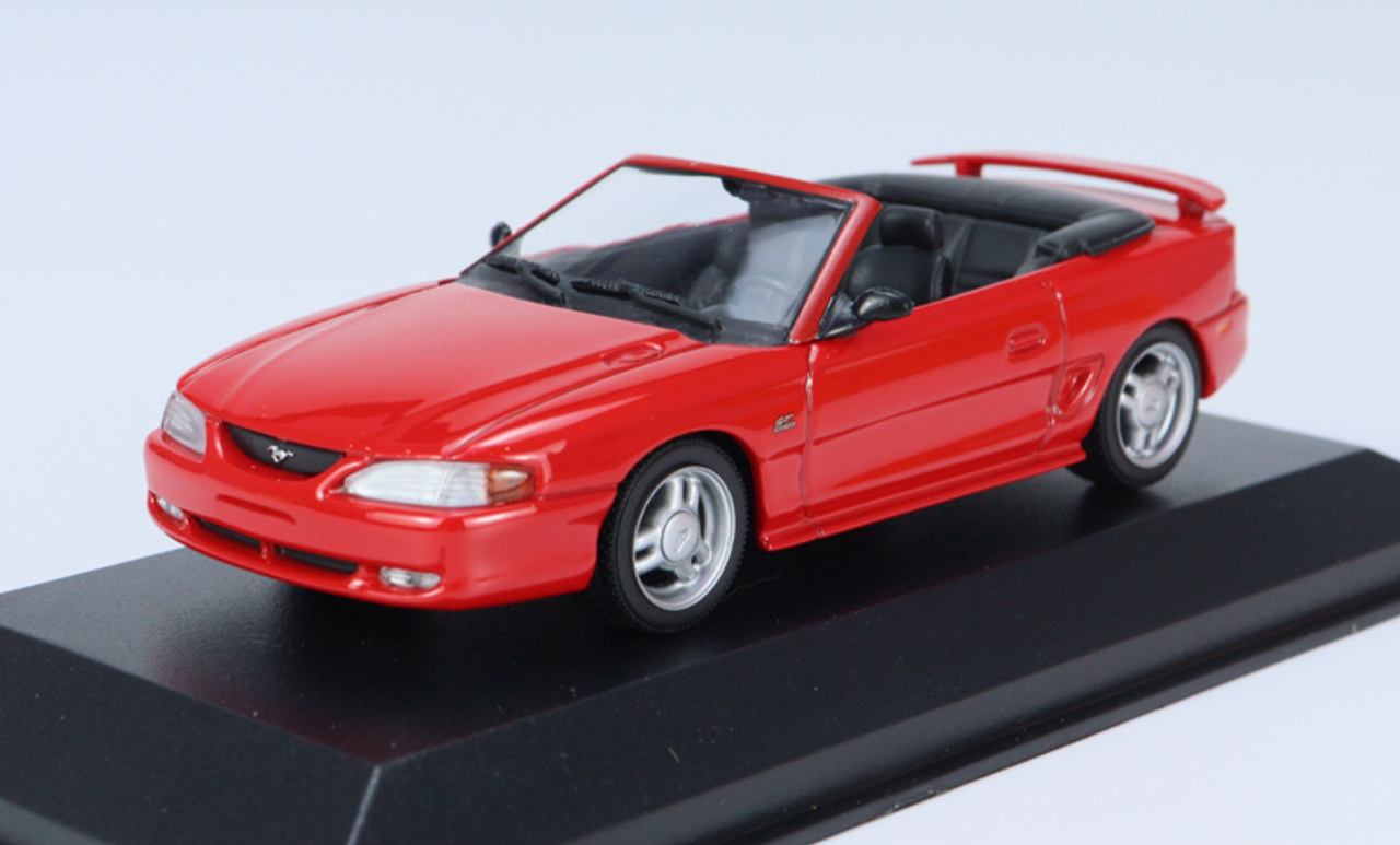 1/43 Minichamps 1994 Ford Mustang Cabriolet (Red) Car Model