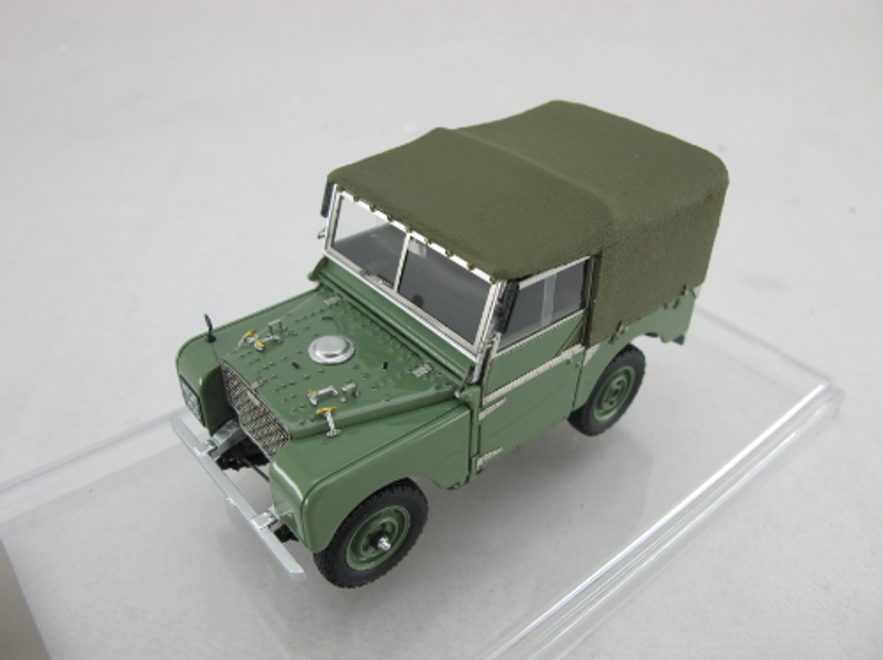 1/43 Century Dragon 1948 Land Rover Series 1“HUE” army green Resin Car Model