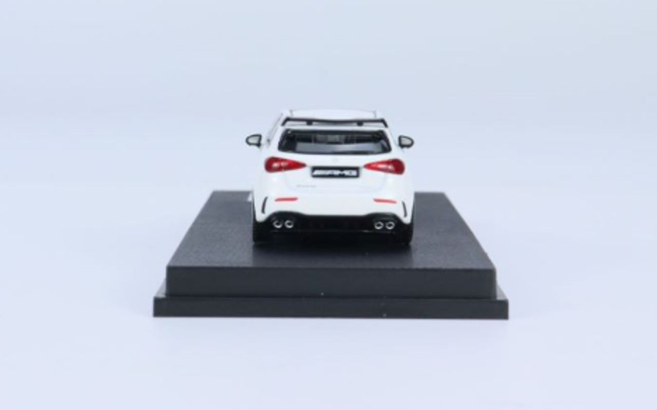 1/64 Kiloworks 20023 Mercedes Benz AMG A45 S White