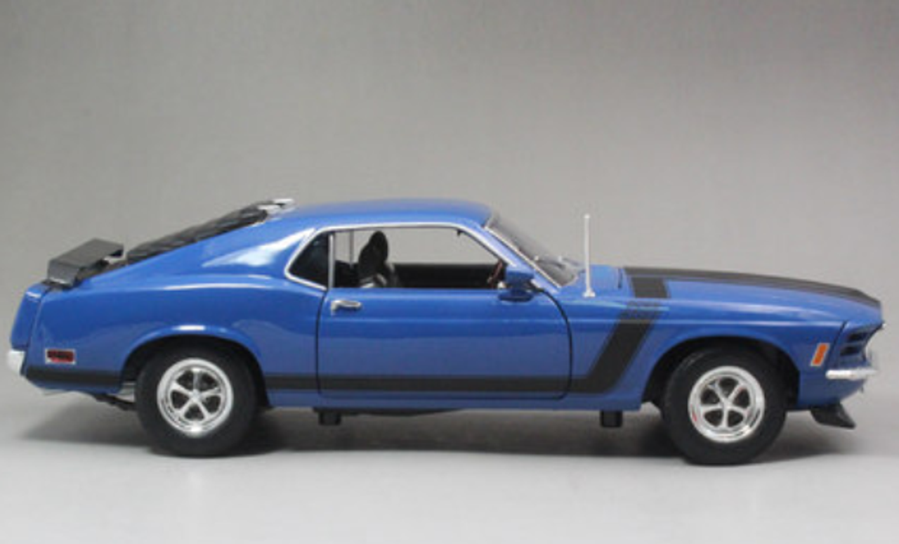 1/18 Welly 1970 Ford Mustang Boss 302 (Blue) Diecast Car Model