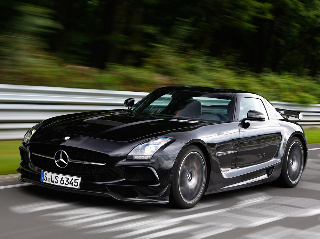 1/18 HH Model Mercedes-Benz SLS AMG Black Series (Obsidian Black