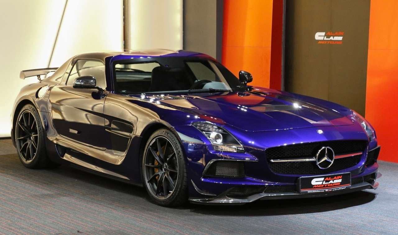 MERCEDES-BENZ SLS AMG BLUE 1:18 PREMIERE MAISTO OPENING HOOD