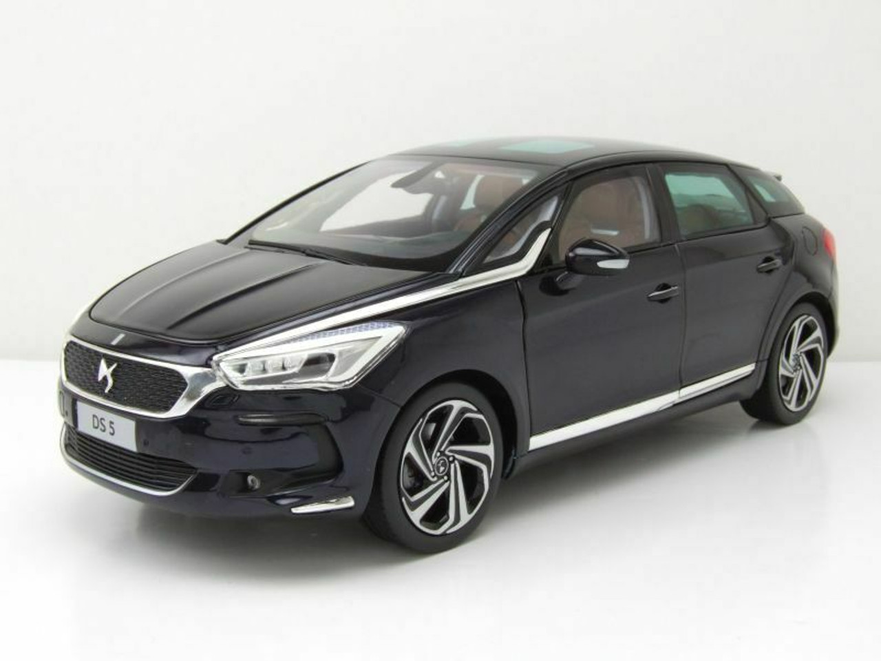 1/18 Norev Citroen DS5 DS 5 (Blue) Diecast Car Model