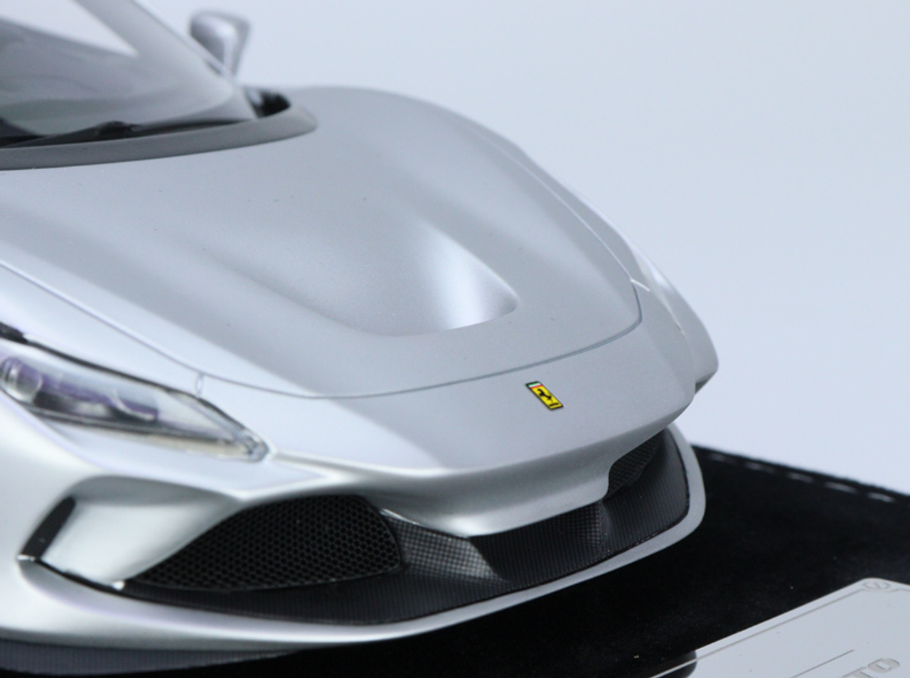 1/18 HH Model Ferrari Supercar F8 Tributo Series Matte silver