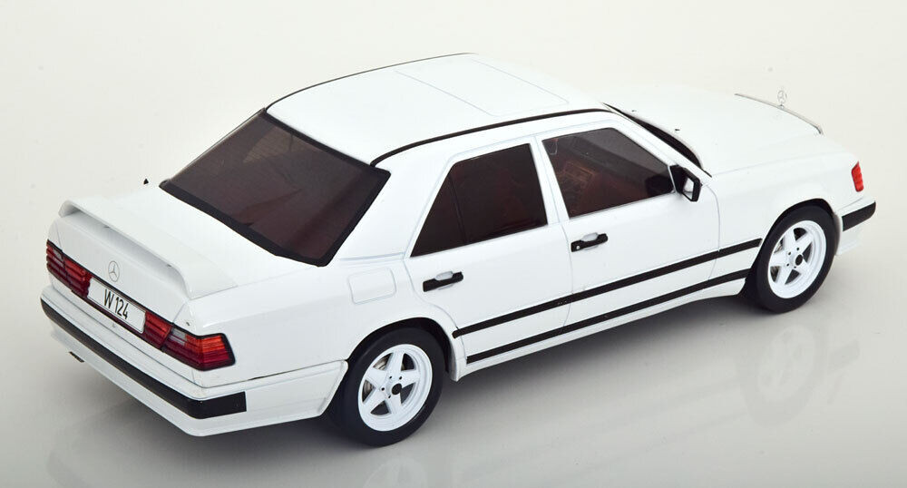 MCG Mercedes Benz W124 Tuning 1986 Béžová M 1:18 18342, (4052176771822) • Ceny, Recenze