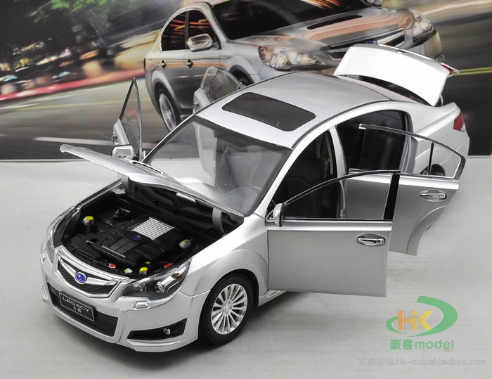 1/18 Dealer Edition Subaru Legacy (Silver) Diecast Car Model