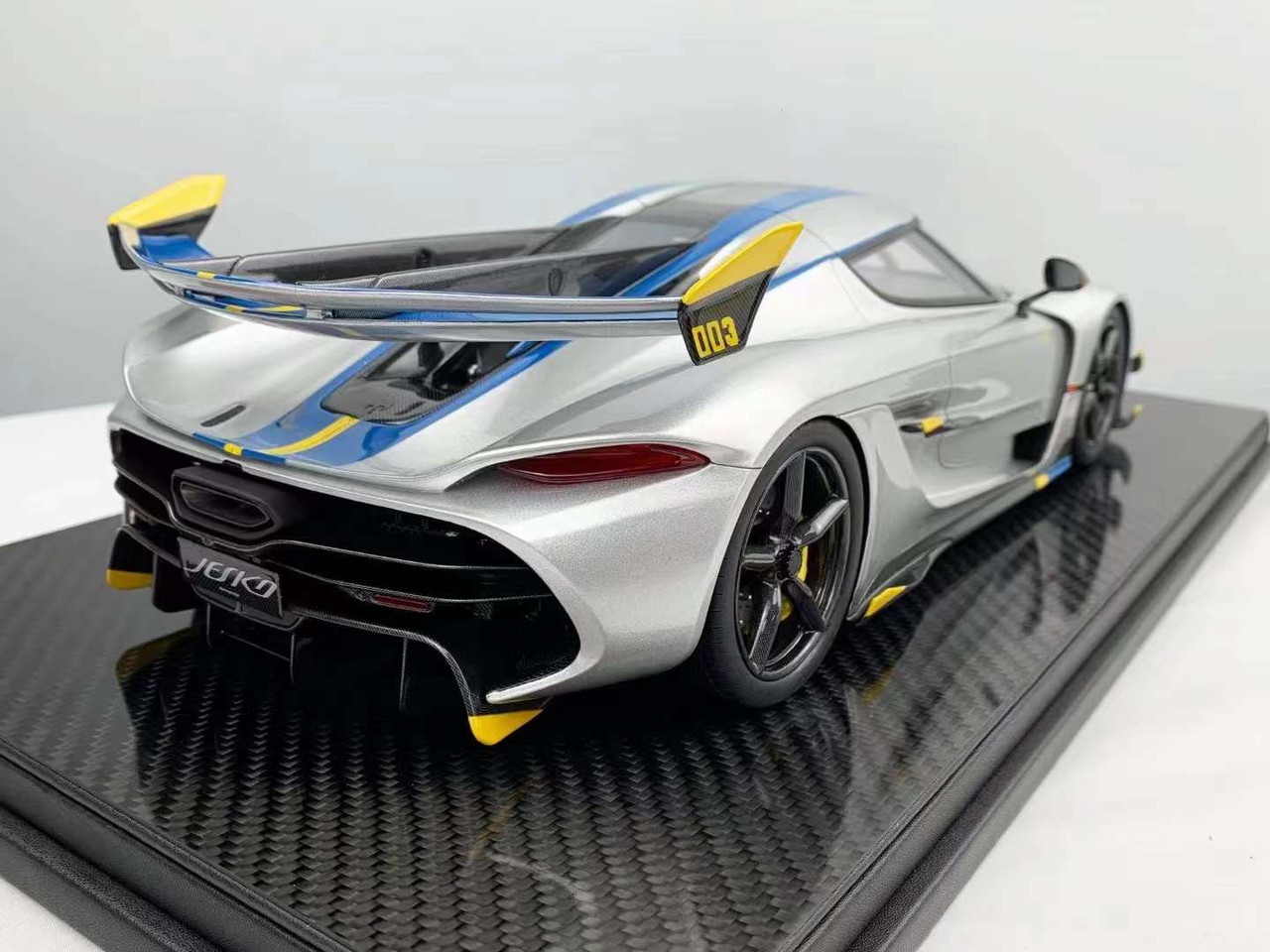 1/18 Frontiart Koenigsegg Jesko Attach (Moon Silver) Resin