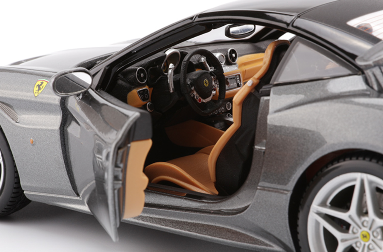 1/18 BBurago Signature Series Ferrari California T Hardtop (Grey) Diecast Car Model