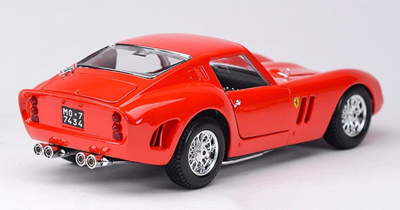 1/18 BBurago 1962 Ferrari 250GTO 250 GTO (Red) Diecast Car Model 