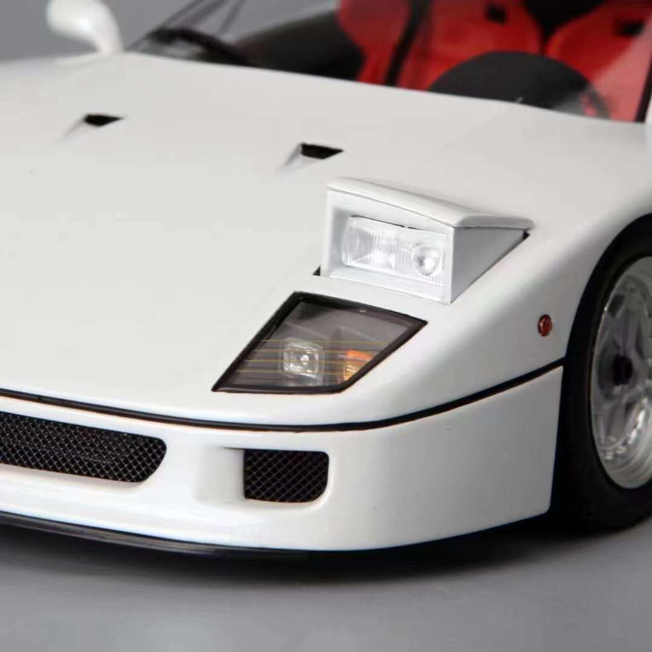 Kyosho Ferrari F40 ホワイト 1/18 1/18 BBR & Kyosho Ferrari F40 (White with Black Silver
