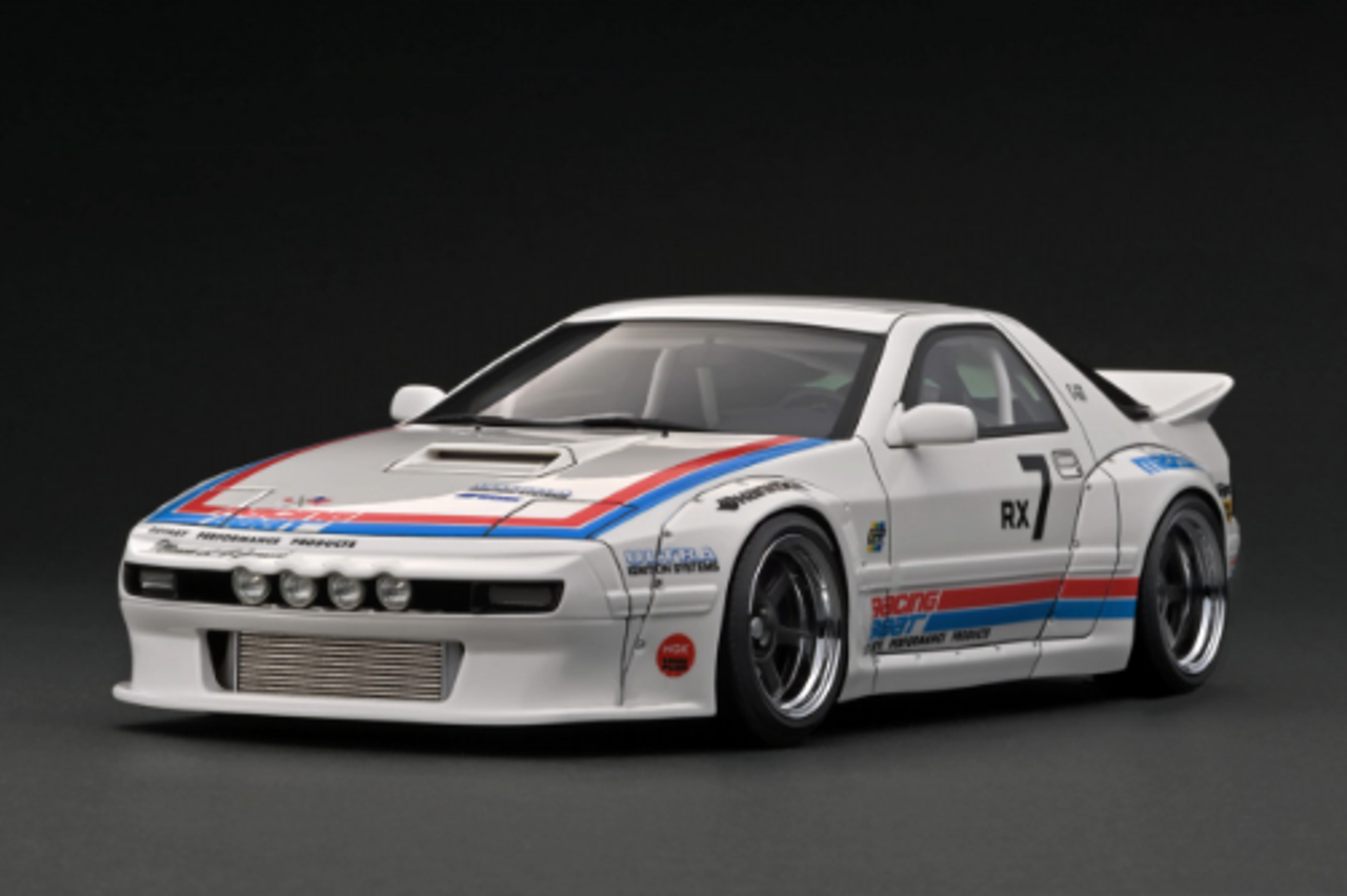 自動車 1/18 IG2909 PANDEM RX-7 FC3S White 1/18 Ignition Model PANDEM RX-7 (FC3S) White - LIVECARMODEL.com