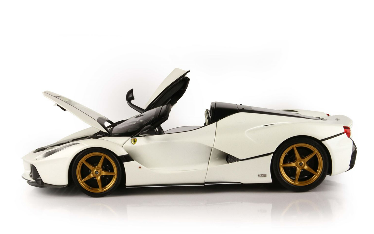 1/18 BBR Ferrari LaFerrari Aperta (White with Gold Wheels) Juventina Tailor Made Resin Car Model Limited 74 Pieces