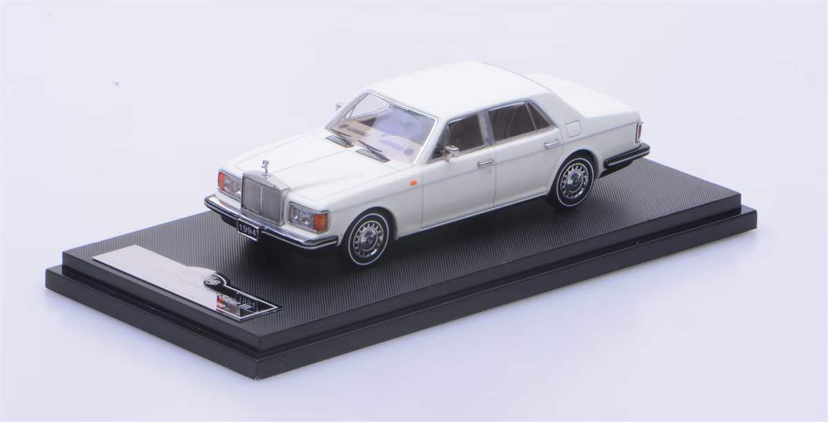 1/64 GFCC Rolls-Royce Silver Spur III (White) Diecast Car Model