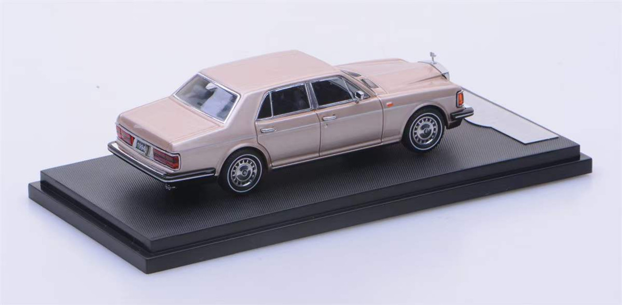 1/64 GFCC Rolls-Royce Silver Spur III (Gold Champagne) Diecast Car Model