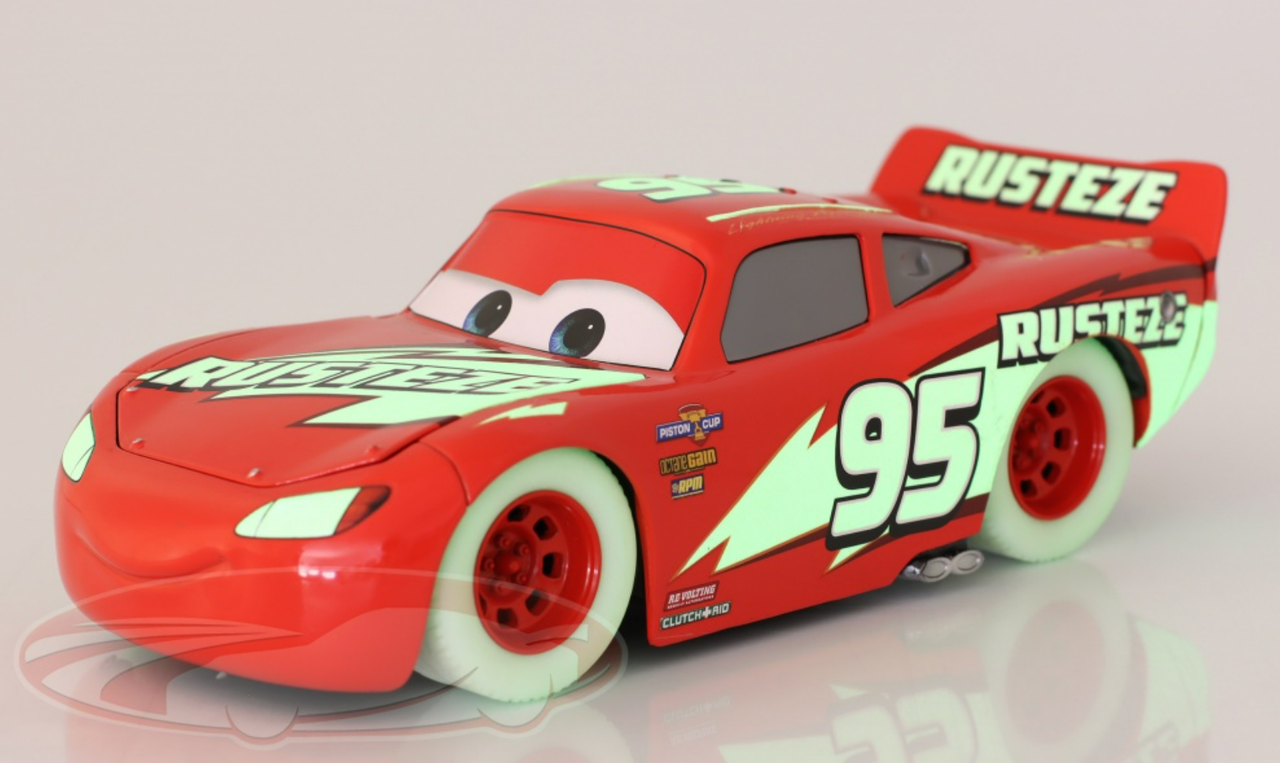 Movie Disney #95 Cars McQueen Lightning (Glow Racers Glow 1/24 in Jada Dark) the