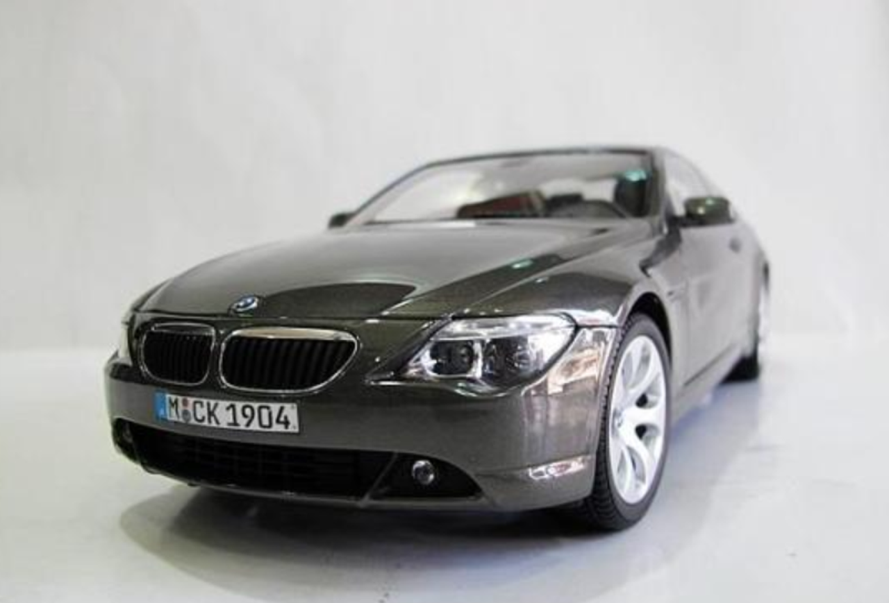 1/18 Dealer Edition BMW 6 Series 2nd Generation (E63/E64; 2003–2010) 640i 645i 650i (Bronze) Diecast Car Model