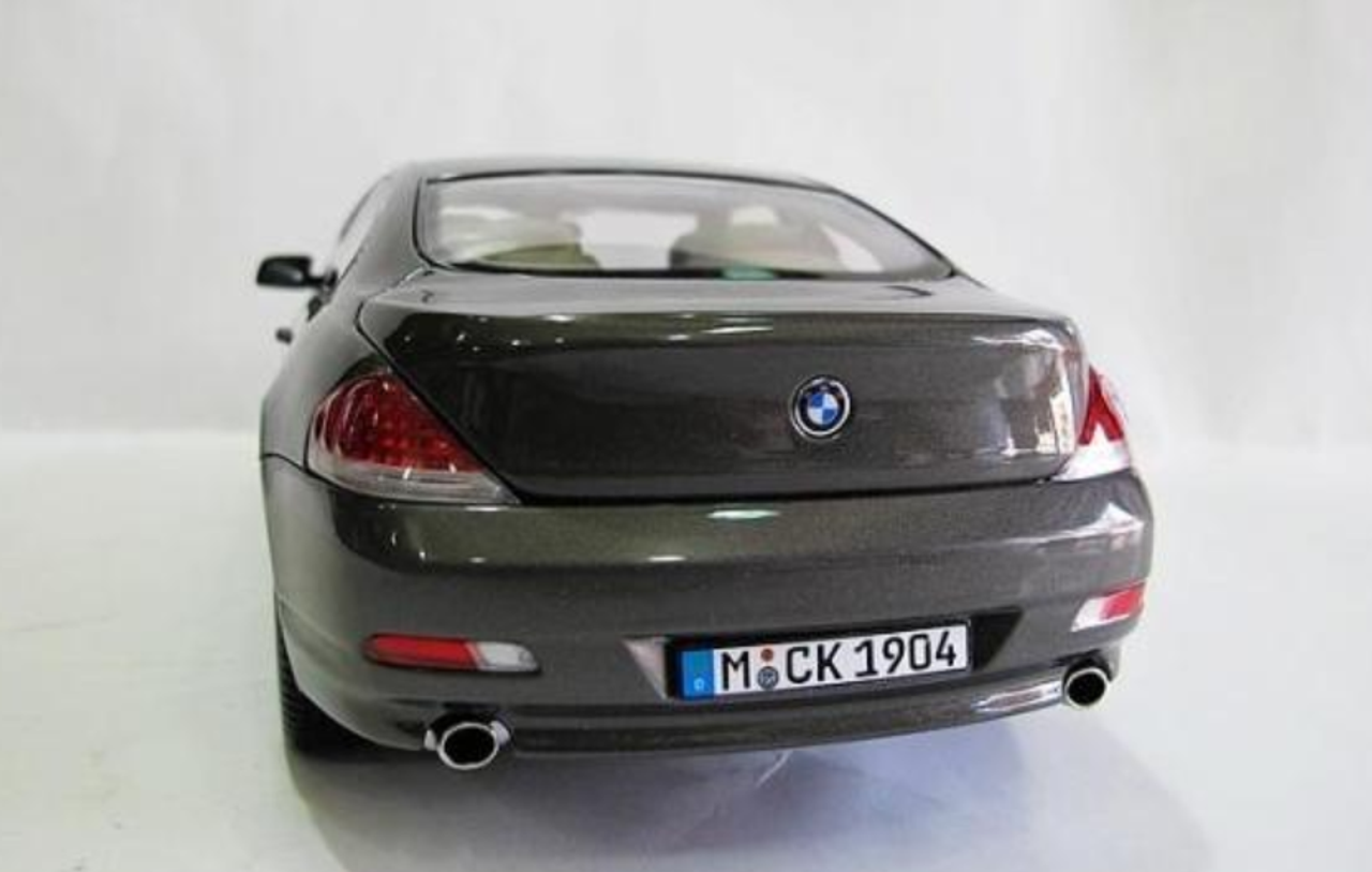 1/18 Dealer Edition BMW 6 Series 2nd Generation (E63/E64; 2003–2010) 640i 645i 650i (Bronze) Diecast Car Model