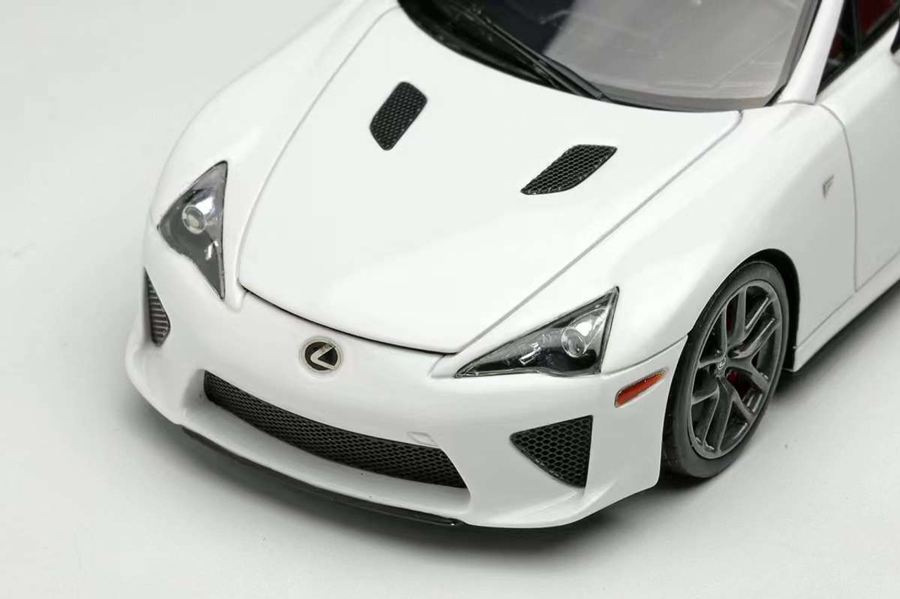 1/43 Makeup 2009 Lexus LFA Tokyo Motor Show (Whitest White) Car Model