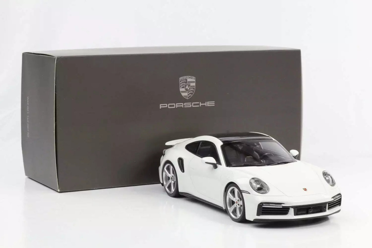 1/18 ポルシェ 911 (992) ターボ S ホワイト PMA 1/18 Dealer Edition 2021 2022 Porsche 911 (992) Turbo S (White