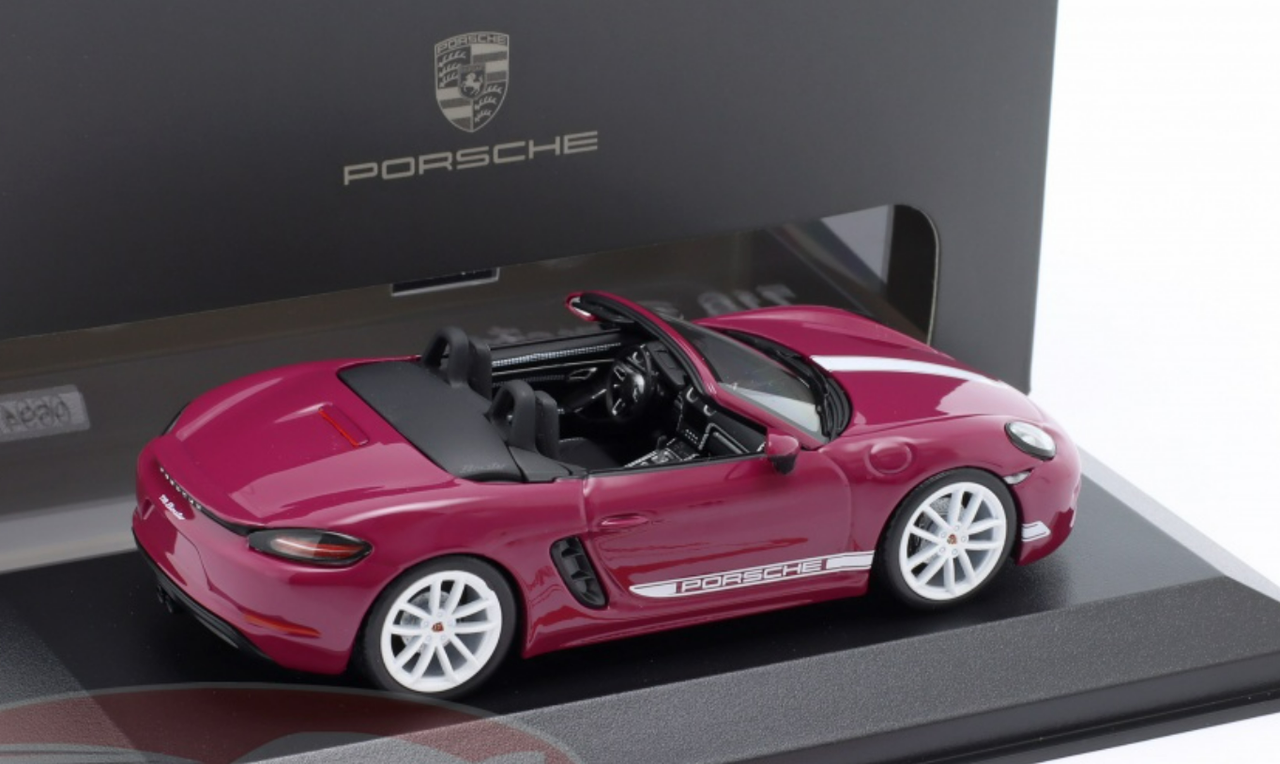 【バーゲン】ミニチャンプス 1/43 ポルシェ 718 982 ボクスター 25周年 GT Minichamps 1:43 Porsche 718 982 Boxster 25 Years GT silver metallic 乗用車