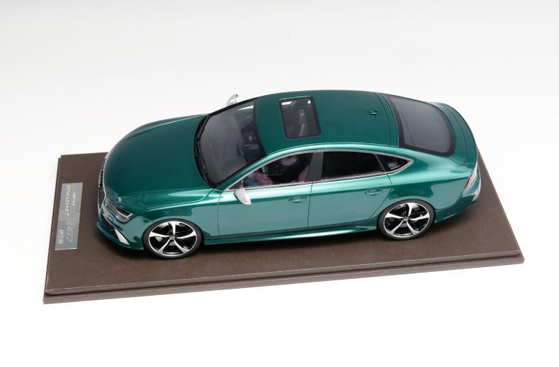 1/18 Motorhelix Audi RS7 (British Green) Resin Car Model Limited
