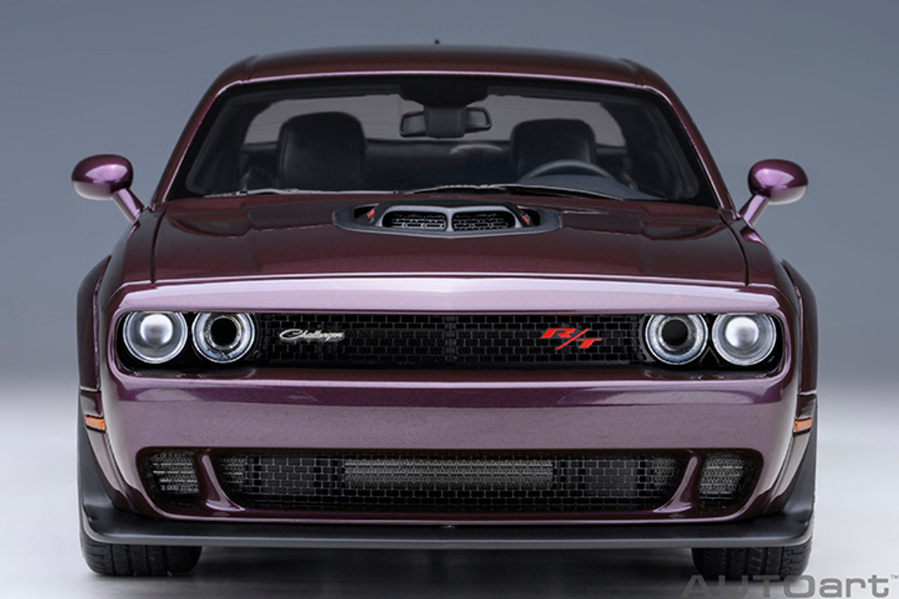 1/18 AUTOart 2022 Dodge Challenger R/T Scat Pack Widebody (Hellraisin Purple) Car Model