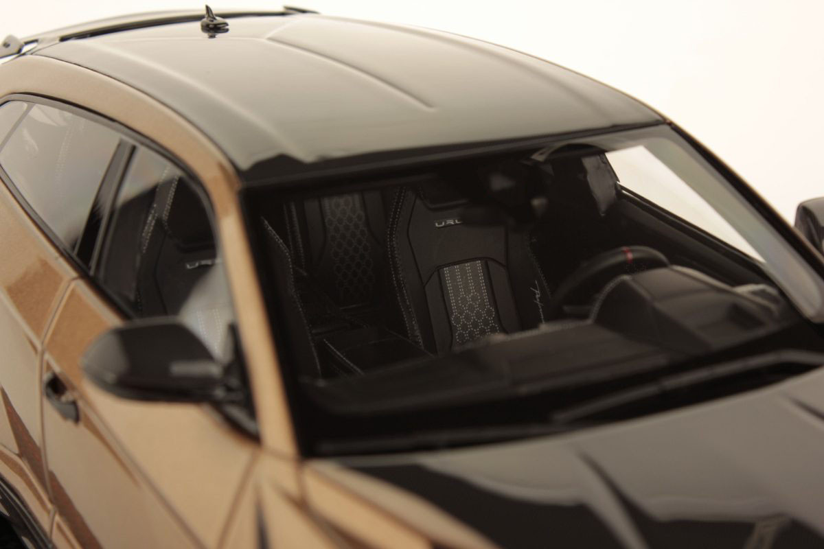 1/18 MR Collection Lamborghini Urus Performante (Bronze Hypnos