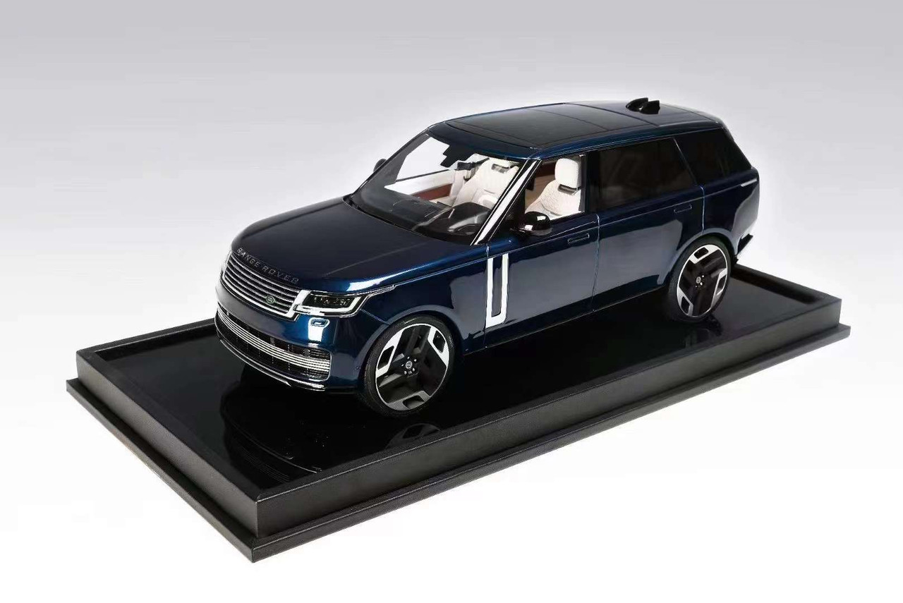 1/18 Motorhelix 2022 Land Rover Range Rover Autobiography Extended Wheelbase (Blue) Resin Car Model Limited 99 Pieces