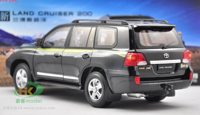 1/18 Dealer Edition Toyota Land Cruiser LC200 (Black) Diecast Car