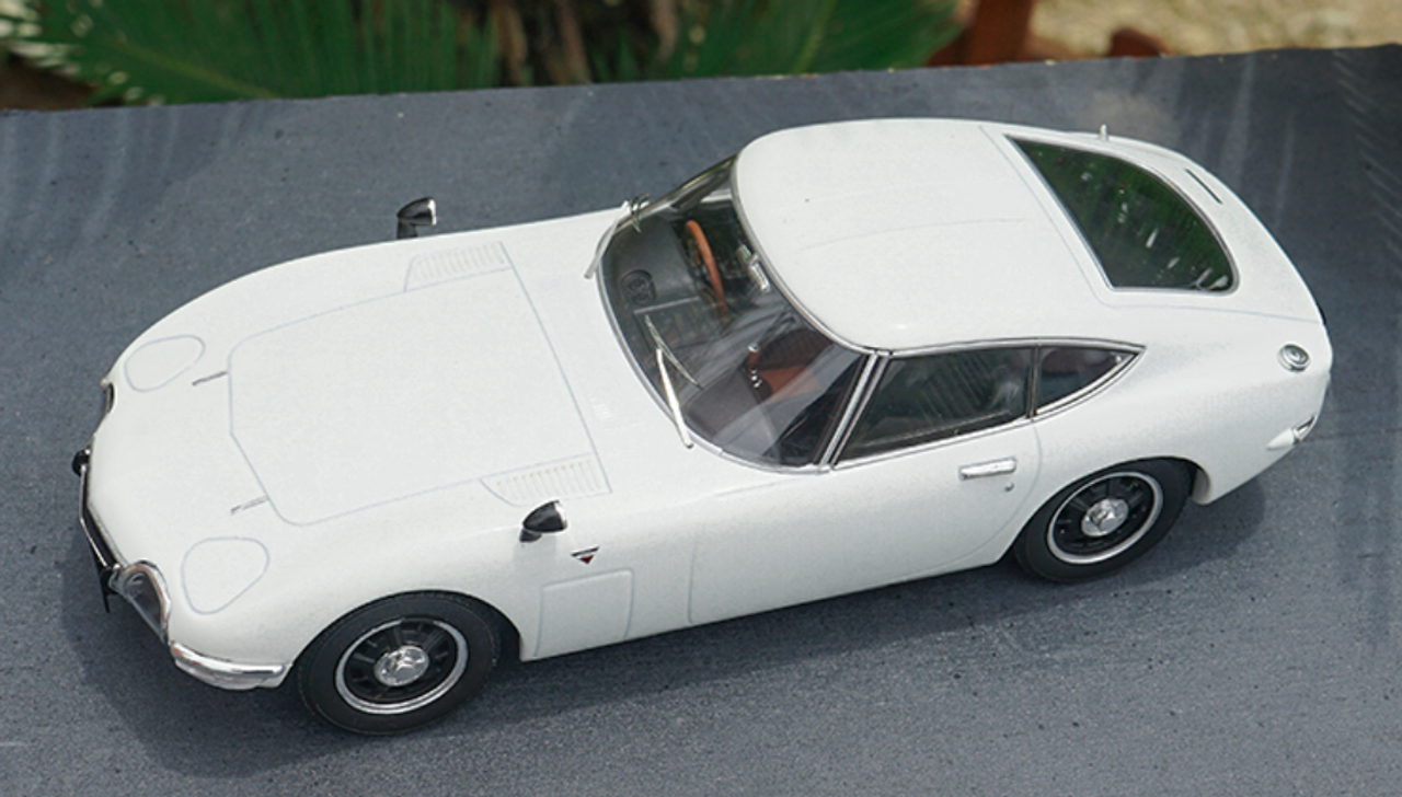 1/18 Triple 9 Triple9 Toyota 2000GT 2000 GT (White) Diecast Car Model