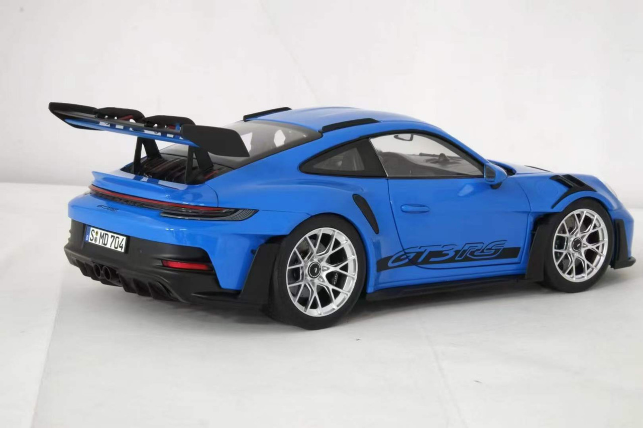 ロマンシングサガ3 1/18 Vip Scale Models Porsche 911 (992) GT3 RS Manthey