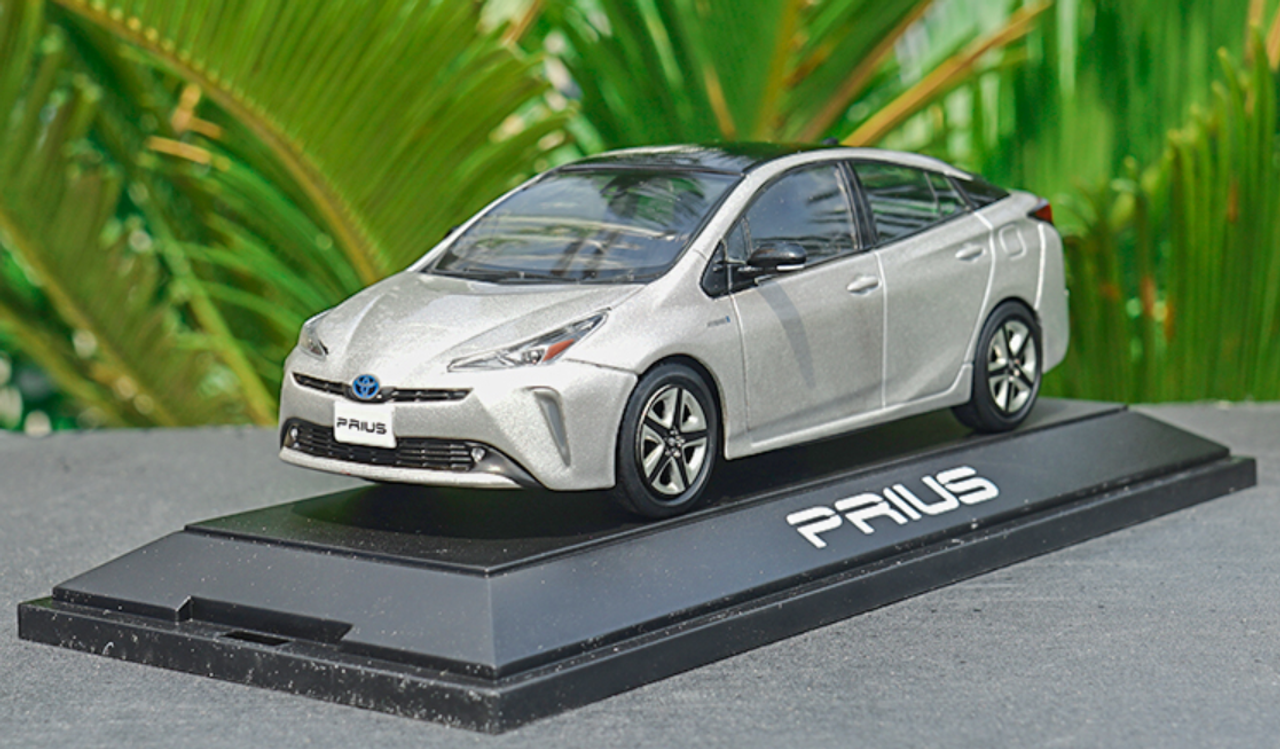 toyota prius diecast model car