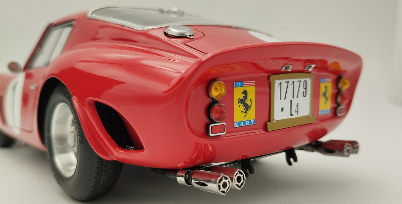 1/18 CMC 1962 Ferrari 250 GTO #1 Winner 1000km Paris North American Racing Team Pedro Rodriguez, Ricardo Rodriguez Diecast Car Model