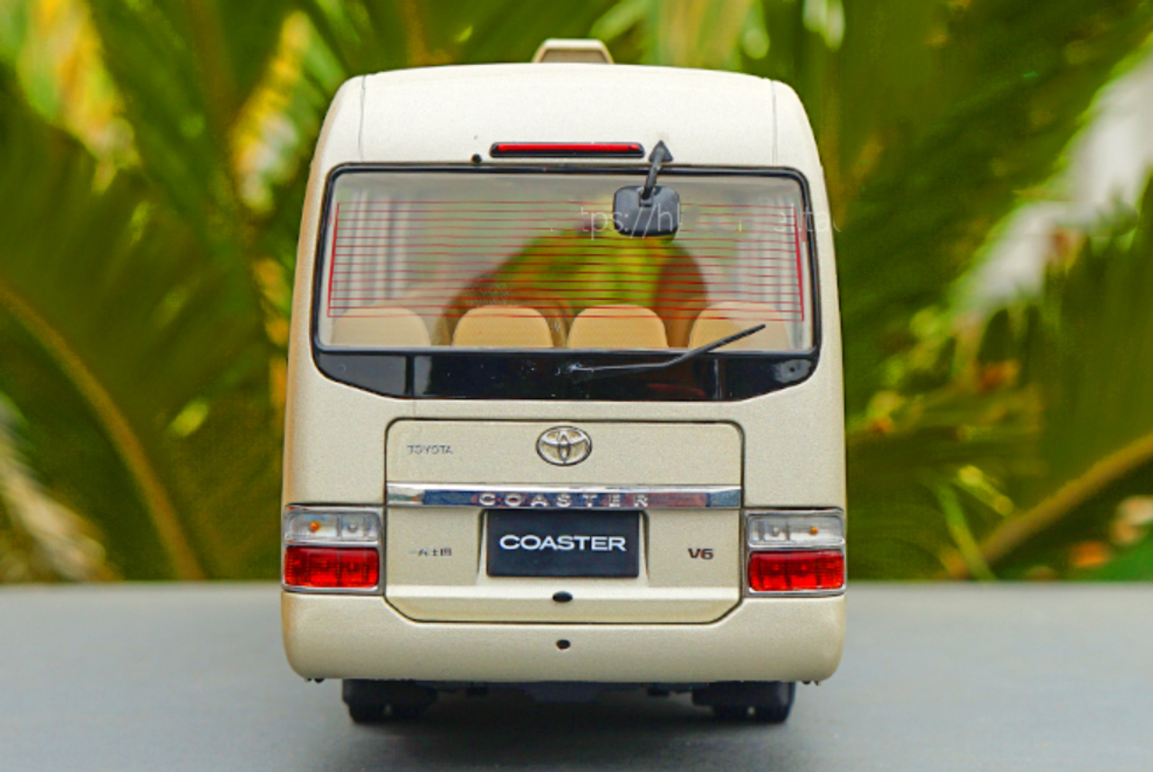 1/24 Dealer Edition Toyota Coaster Diecast Car Model