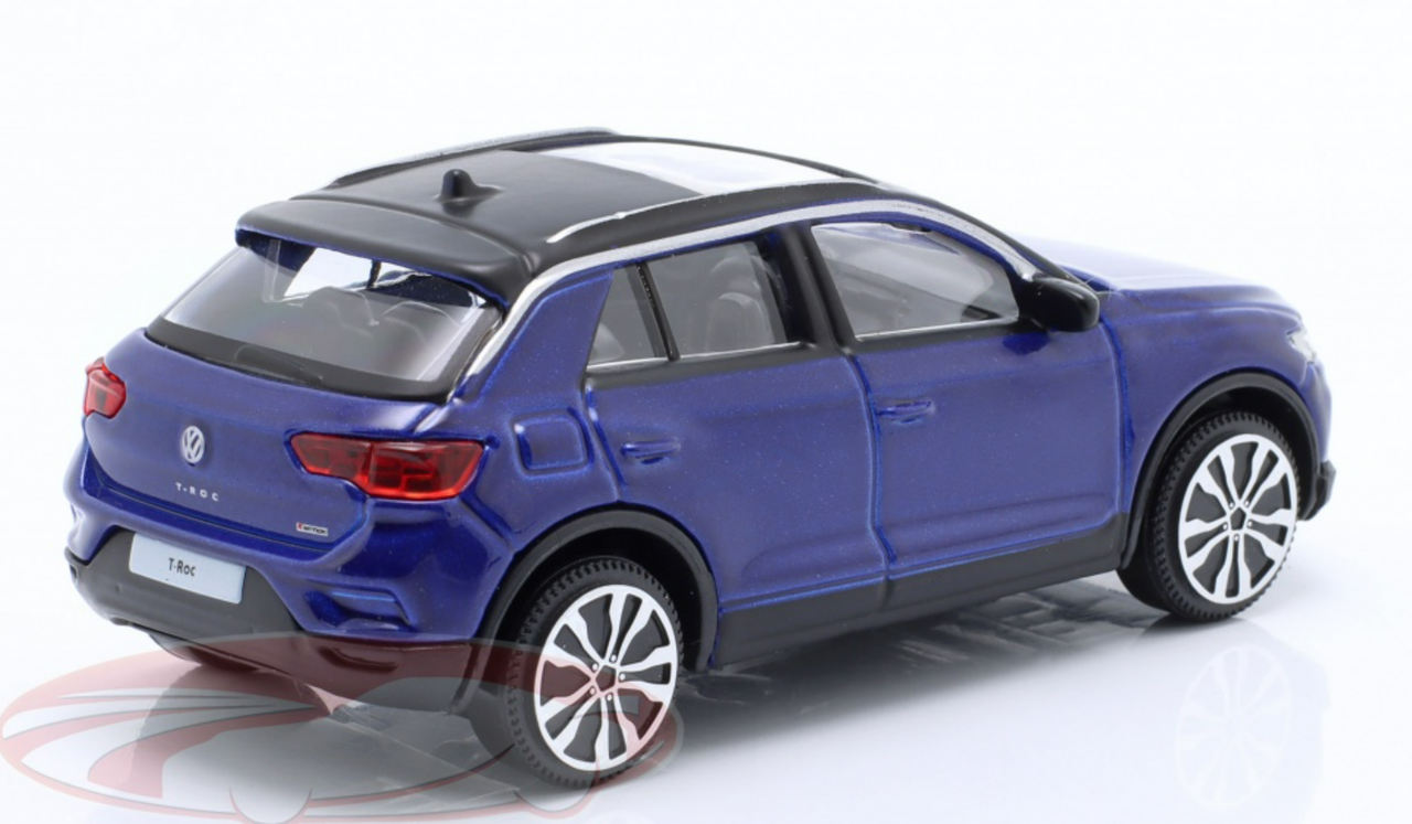 1/43 BBurago 2021 Volkswagen VW T-Roc (Blue Metallic) Car Model