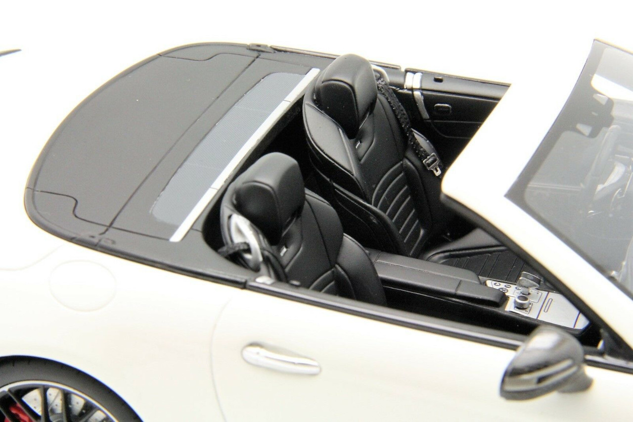 1/18 GT Spirit GTSpirit Mercedes-Benz Mercedes SL63 AMG (White