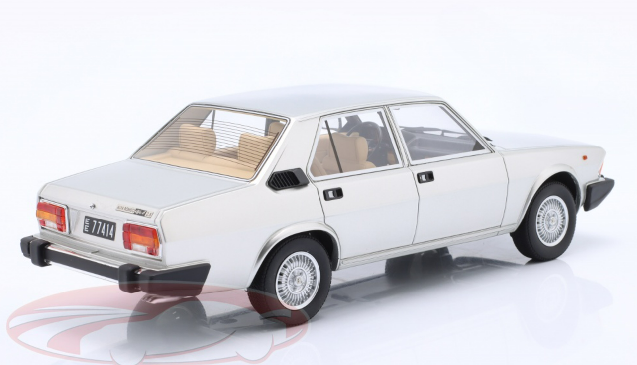 1/18 Cult Scale Models 1979-1983 Alfa Romeo Alfa 6 2.5 (Type 119) (Silver) Car Model