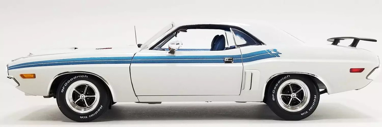 1/18 ACME 1971 Dodge Challenger R/T (Brite White with Blue Stripes