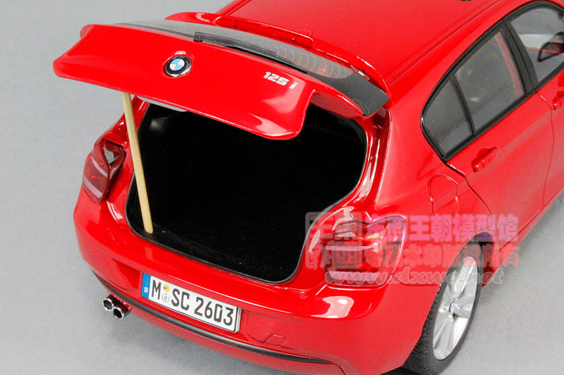 1/18 2011 BMW F20 1 Series 125i 120i (Red) Diecast Car Model
