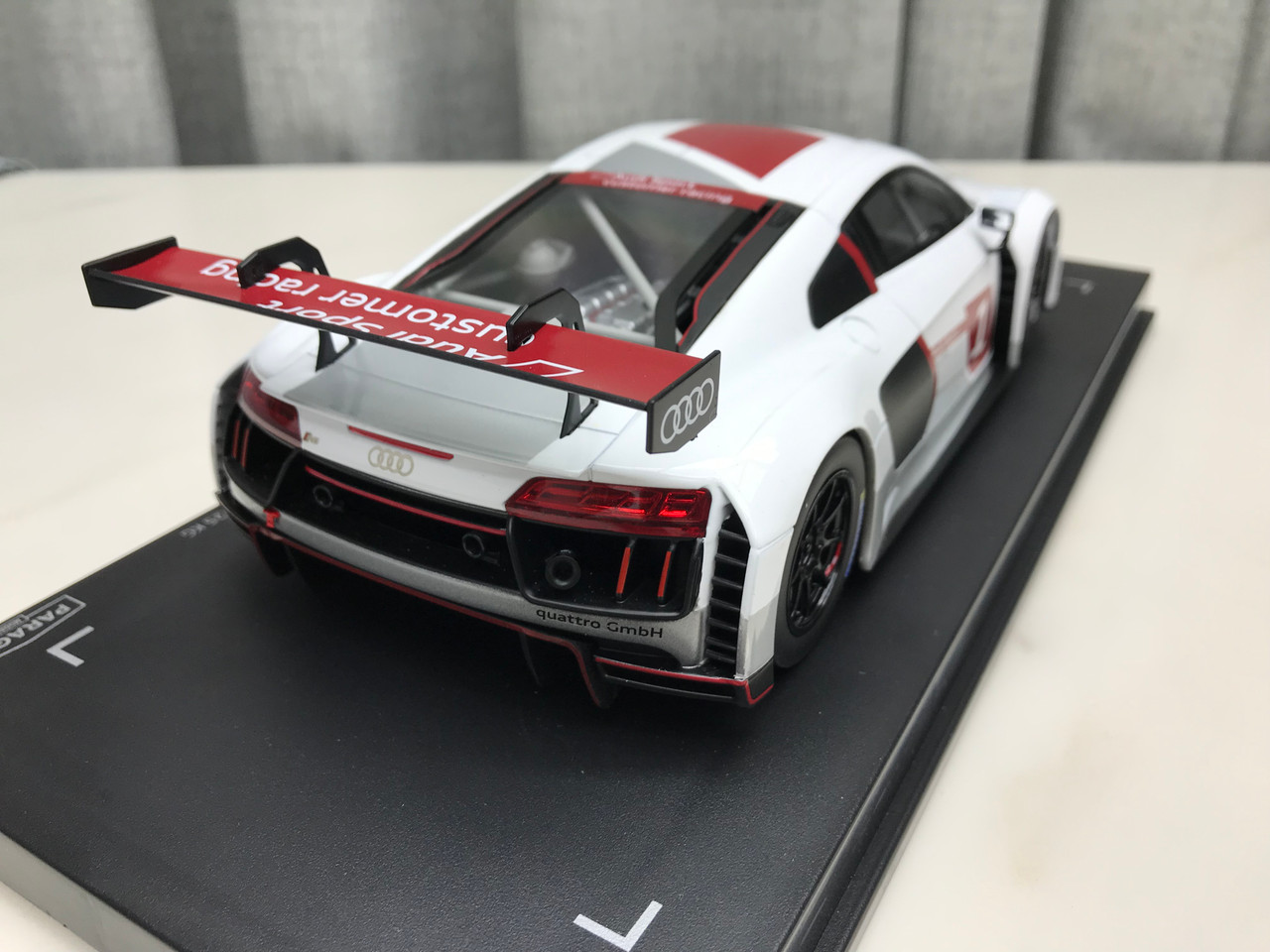 1/18 Dealer Edition Audi R8 LMS Le Mans V10 #1 Resin Car Model