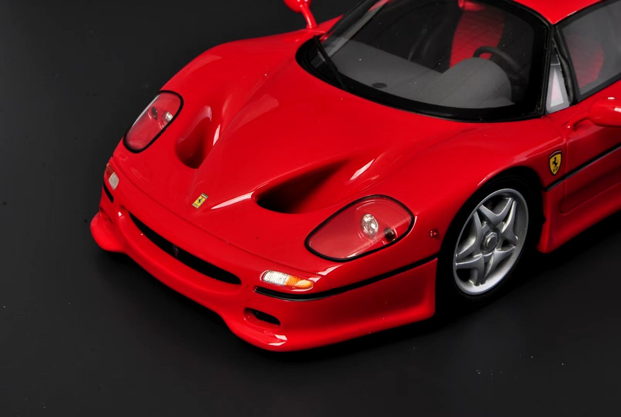 MINOR DEFECT 1/18 GT Spirit 1995 Ferrari F50 (Rosso Corsa Red) Resin Car Model